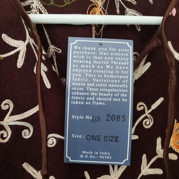 Sacred Threads 100% Wool Embroidered Poncho with Fringe Floral NWT - Picture 6 of 6